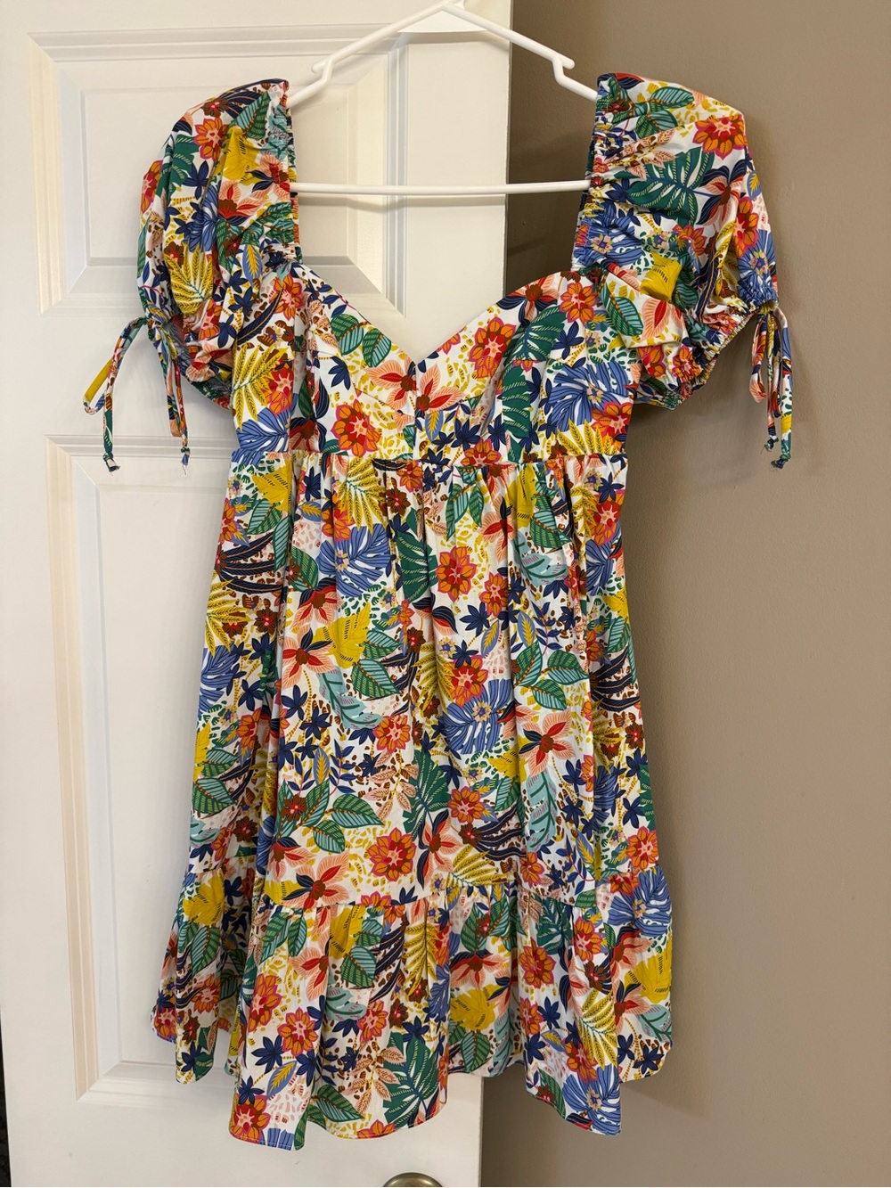 Olivaceous Multicolor Tropical Print Dress
